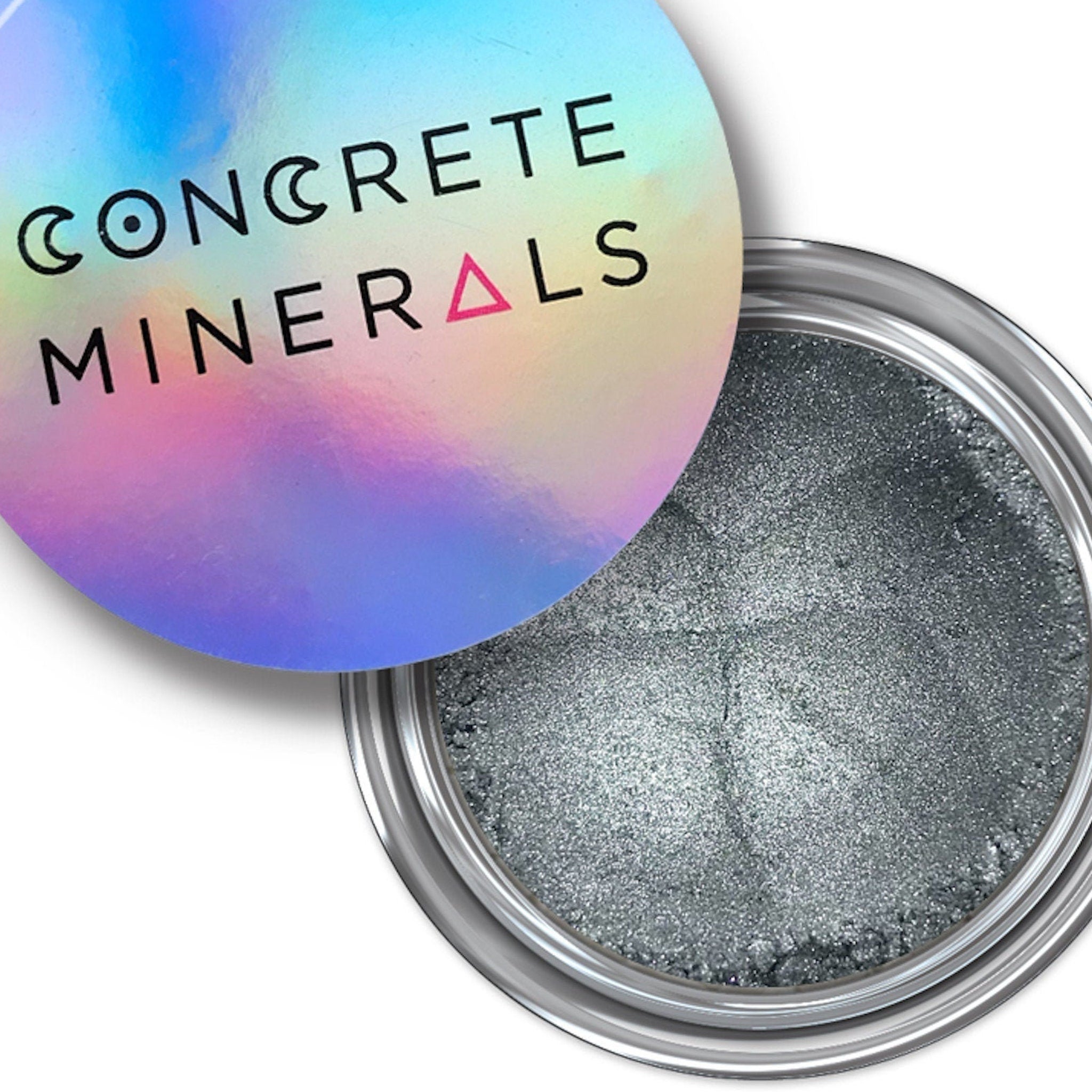 Magnetic eyeshadow, silver metallic powder, Concrete Minerals brand, with holographic lid