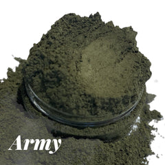 Green eyeshadow powder with matte finish, in a clear glass container, Crush brand name visible