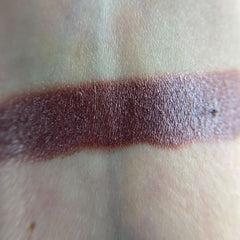 Close-up of Wilted Eye Shadow Palette showing six matte and shimmer shades in warm earthy tones with smooth pigmentation