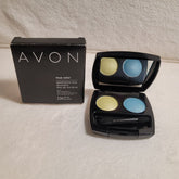 AVON True Color Vintage Eyeshadow Duo in Tropical Island featuring two vibrant shades: teal and coral in compact case