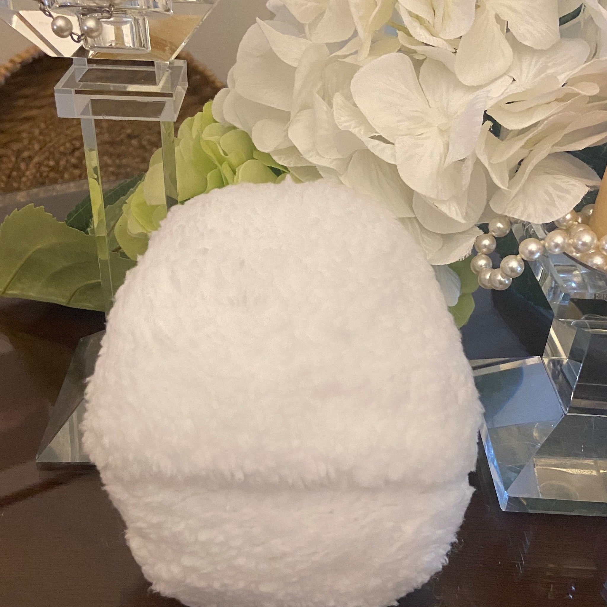 Body powder puff, white fluffy material, round shape, for applying powder