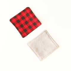 Coaster set with red and black plaid pattern, and gray fabric square