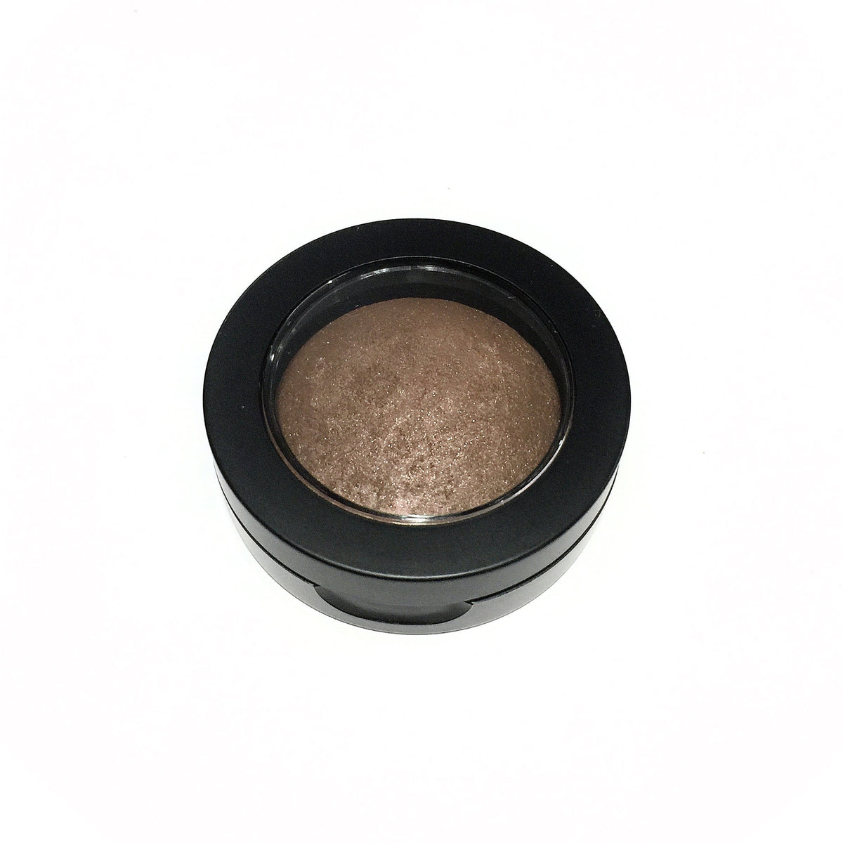 Brindle Brown baked eye shadow in compact case with smooth, natural finish and botanical ingredients