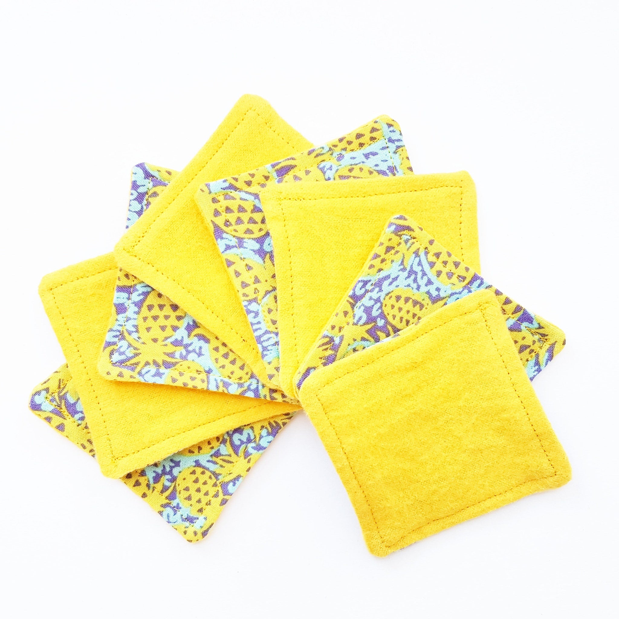 Cloth coasters, yellow terry cloth with pineapple pattern, square shape