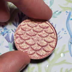 Alternative angle of Sirens Blush Eye Shadow