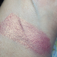 Usage example of Sirens Blush Eye Shadow