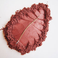 Pure & Natural Passion Fruit Mineral Eye Shadow in a compact with soft pink hue and satin finish