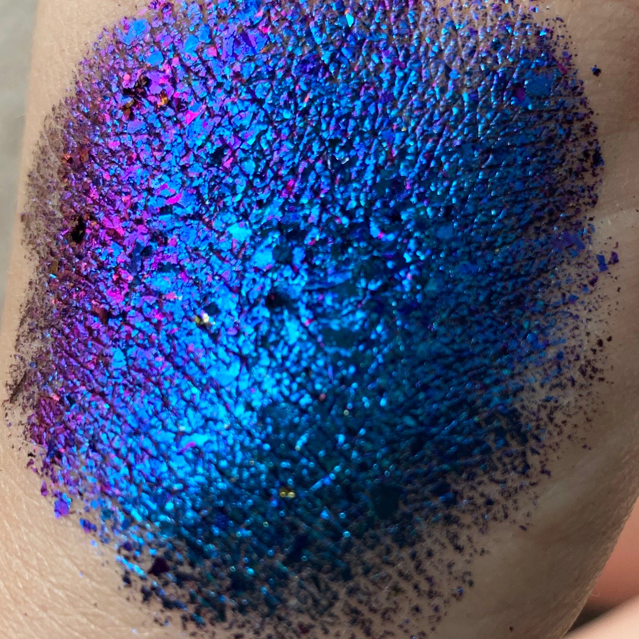 Packaging view of Tala Foil Thunderstorm Eye Shadow Pigment - FL8 2ml