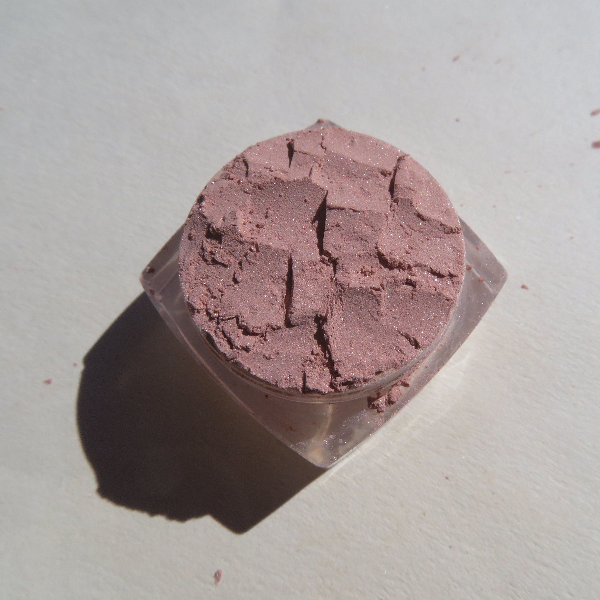 Packaging view of Sandy Brown Shimmer Mineral Eyeshadow - Vegan  Cruelty-Free Loose Pigment
