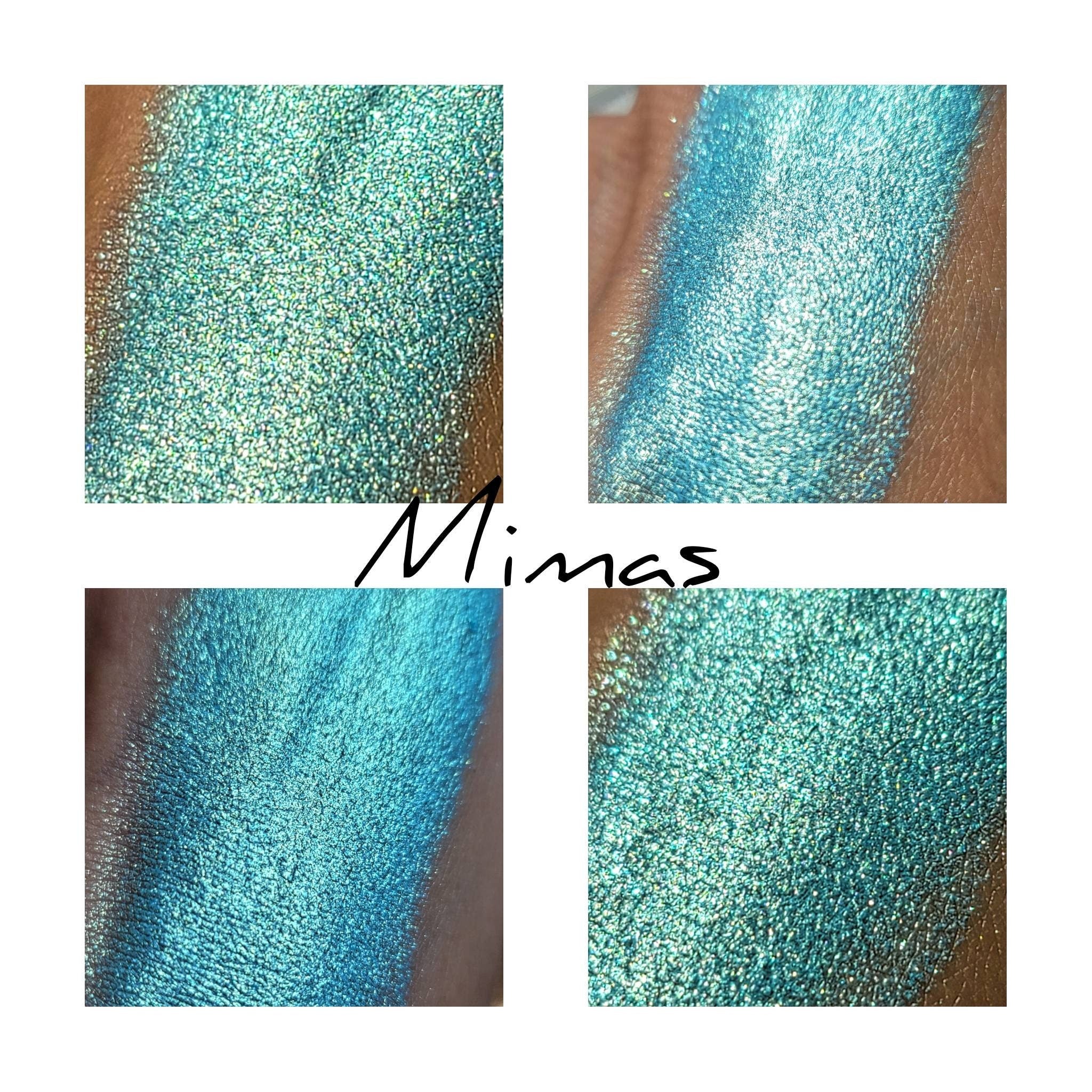 Side view of chameleon moonshifter loose pigment showing multichrome color shift in jar