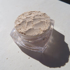 Alternative angle of Creamy Vanilla Matte Mineral Eyeshadow - Vegan Eco-Friendly Loose Pigment