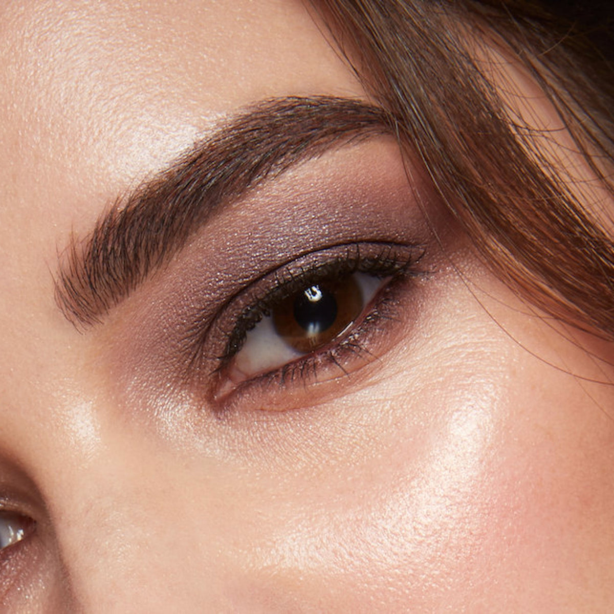 Berrylicious Eye Shadow palette with six vibrant matte and shimmer shades in berry tones