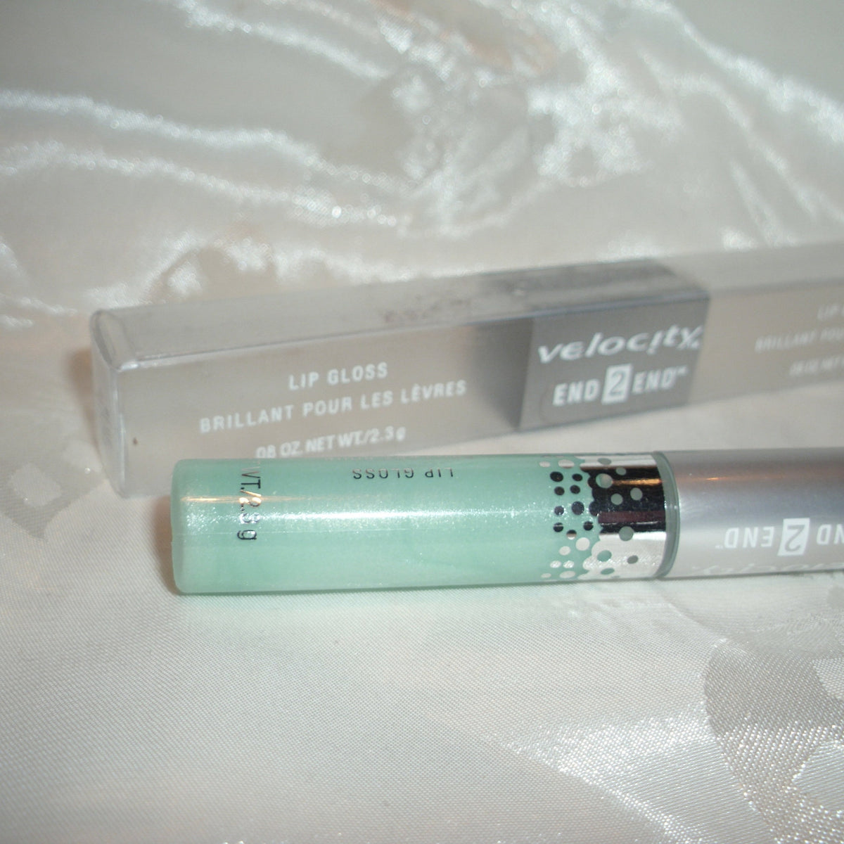Mary Kay Velocity Eye Shadow & Eyeliner Duo in Blue Blazes with vibrant cobalt shadow and matching pencil
