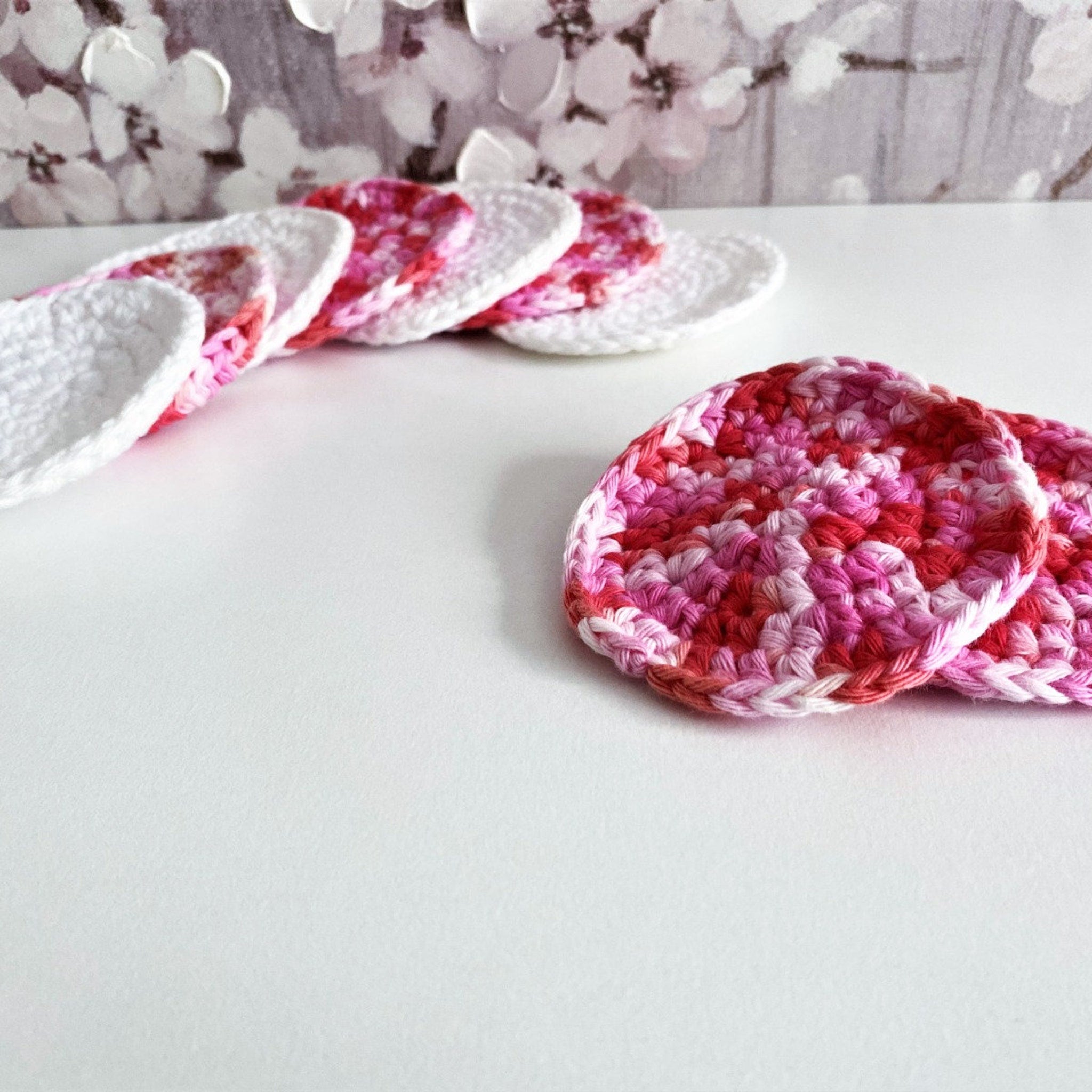 Reusable cotton rounds, white and pink crochet, round shape, for skincare