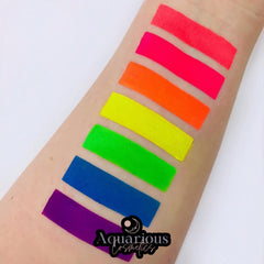 Alternative angle of Fluorescent Neon Orange Mica Pigment for Eye Shadow Makeup