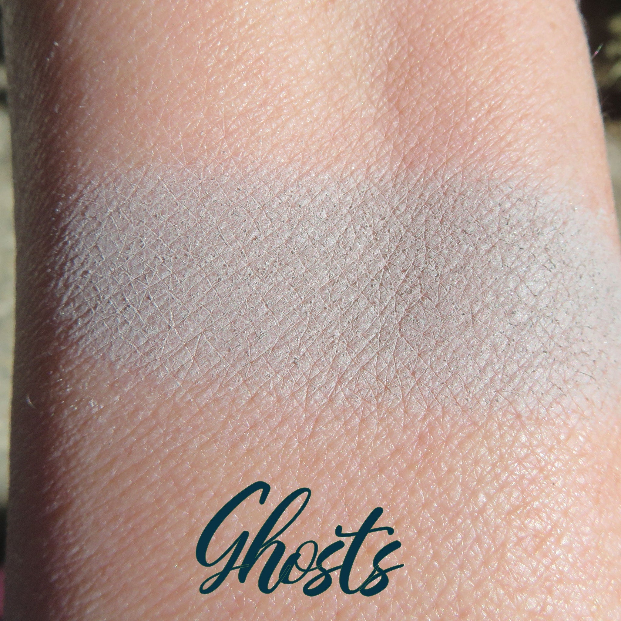 Additional view of Pale Matte Gray Mineral Eyeshadow - Vegan Eco-Friendly Loose Pigment