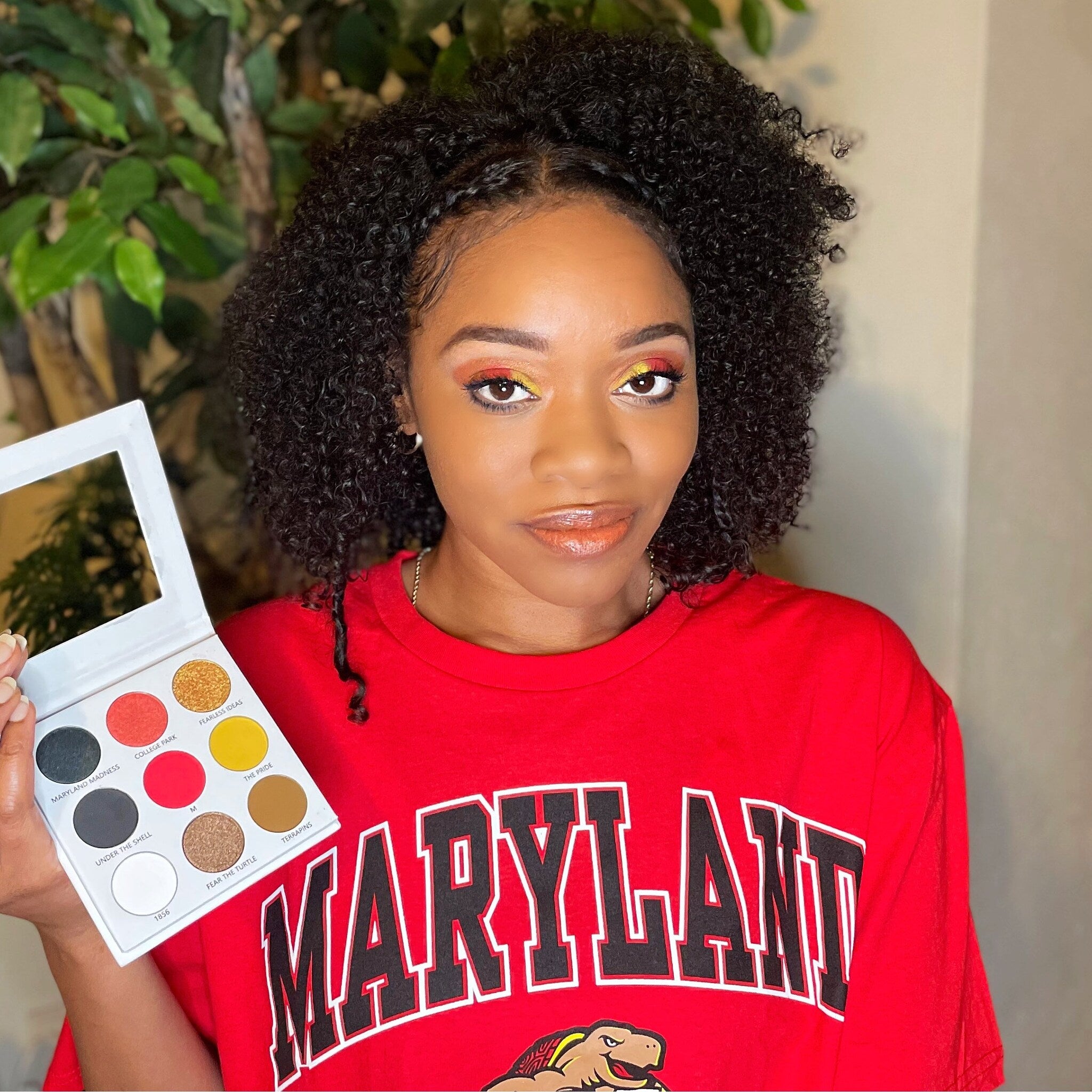 Side view of Maryland University Eye Shadow palette showing matte and shimmer shades in warm neutrals