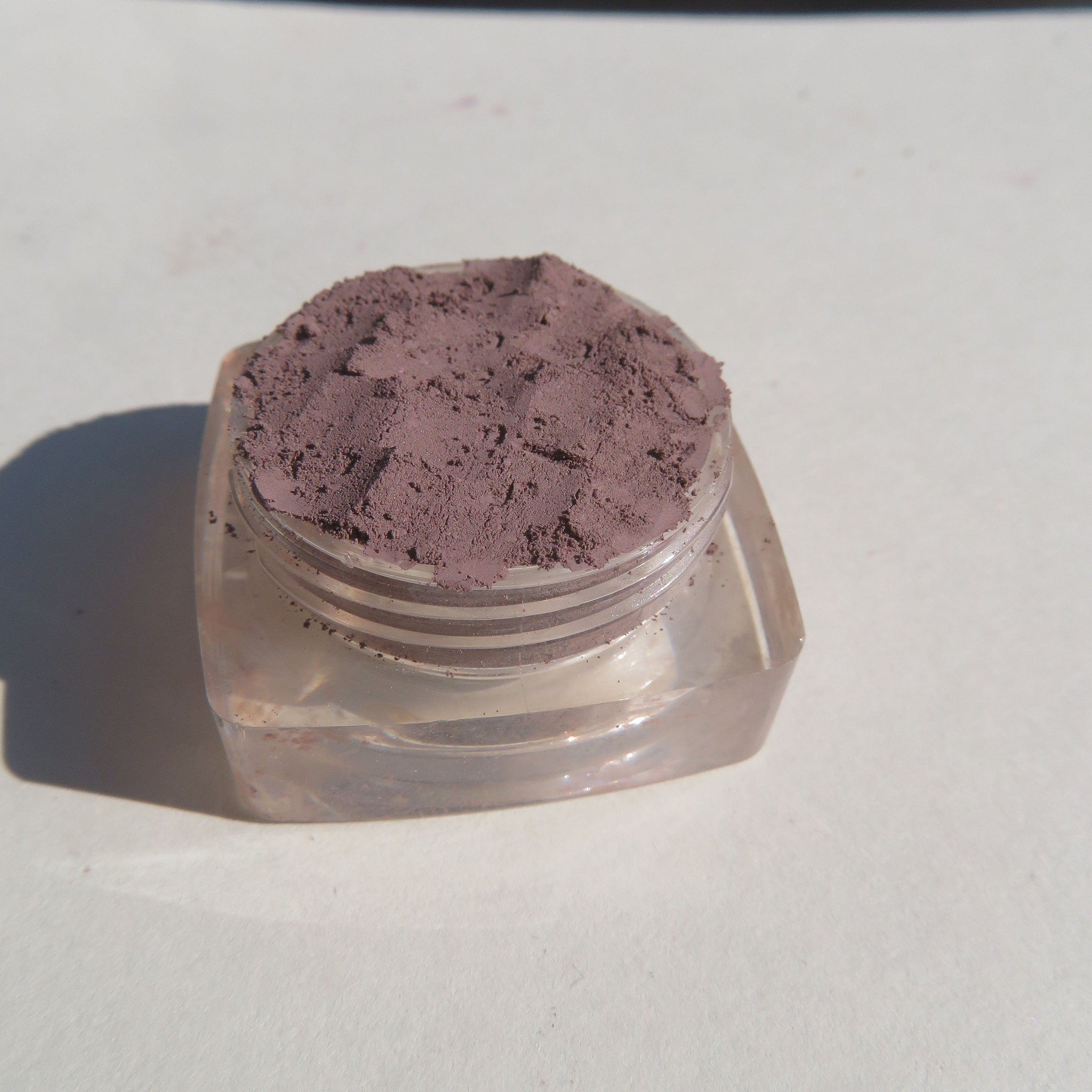 Additional view of Matte Mineral Eyeshadow in Nutmeg - Vegan Eco-Friendly Loose Pigment