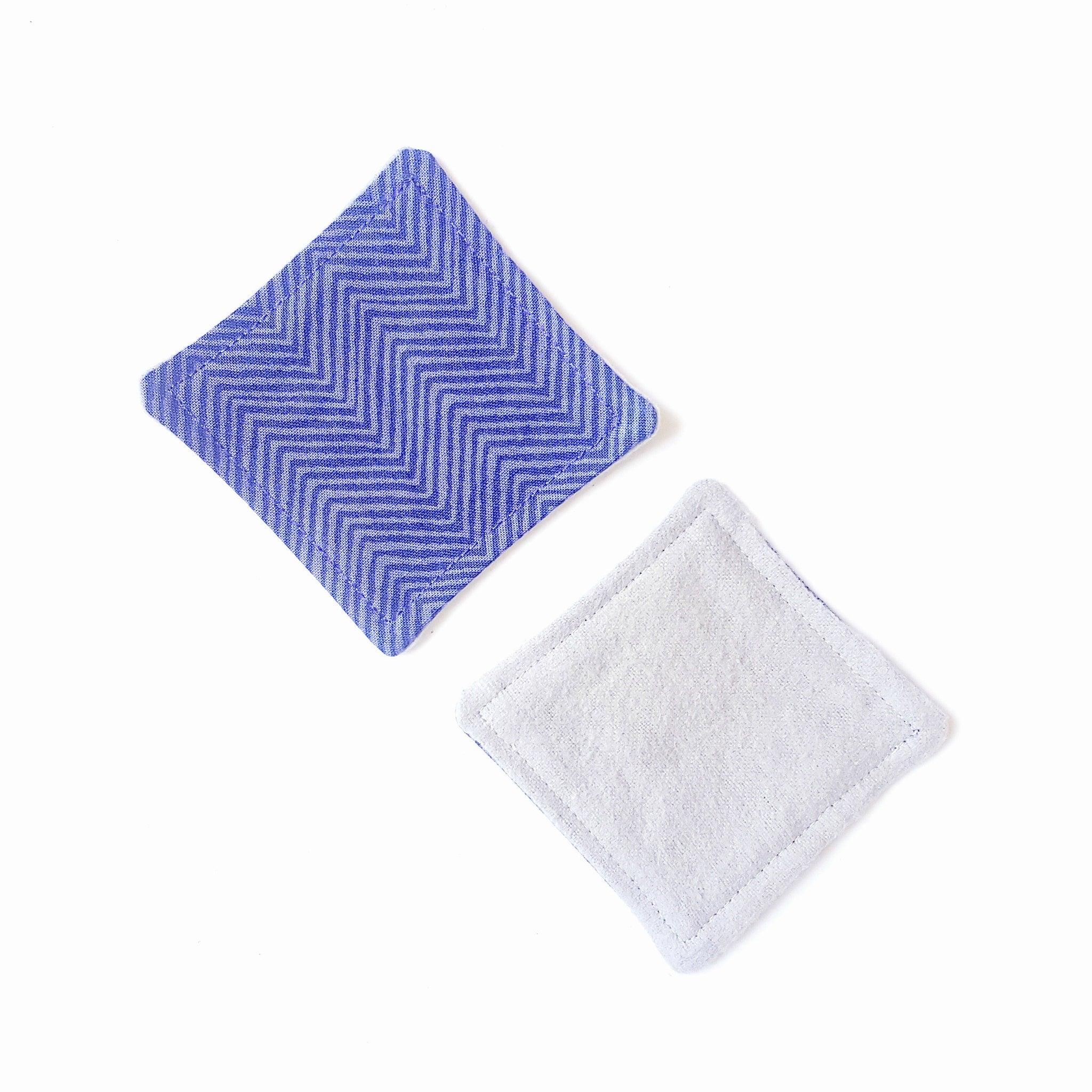 Cloth coasters with blue chevron pattern and white fabric, square shape