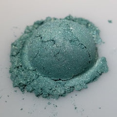 Dragon Scale Eye Shadow palette with iridescent multicolor shimmer in compact case