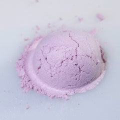 Compact of Naive Eye Shadow featuring four matte neutral shades in beige, taupe, cocoa, and soft pink