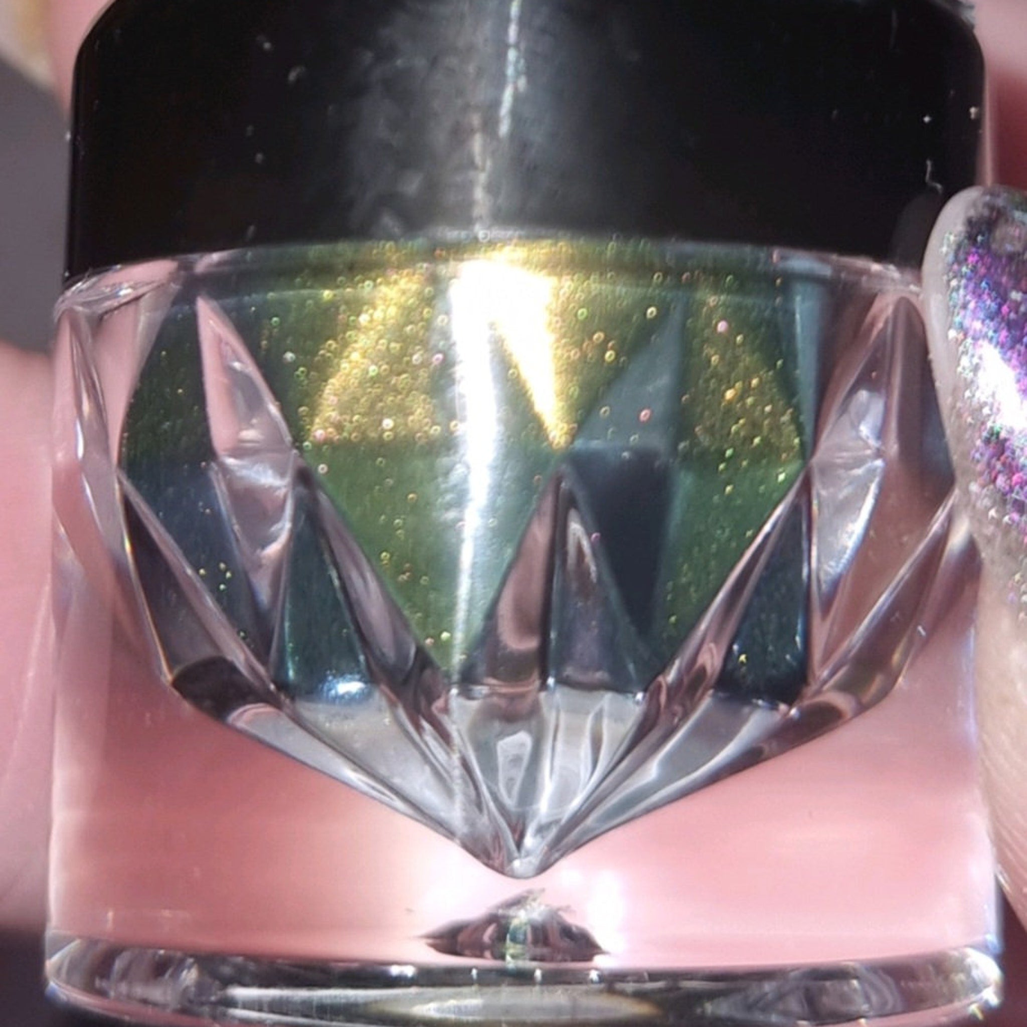 Packaging view of Fantasia Loose Eye Shadow Pigment - Multi-Chrome Shimmer Makeup