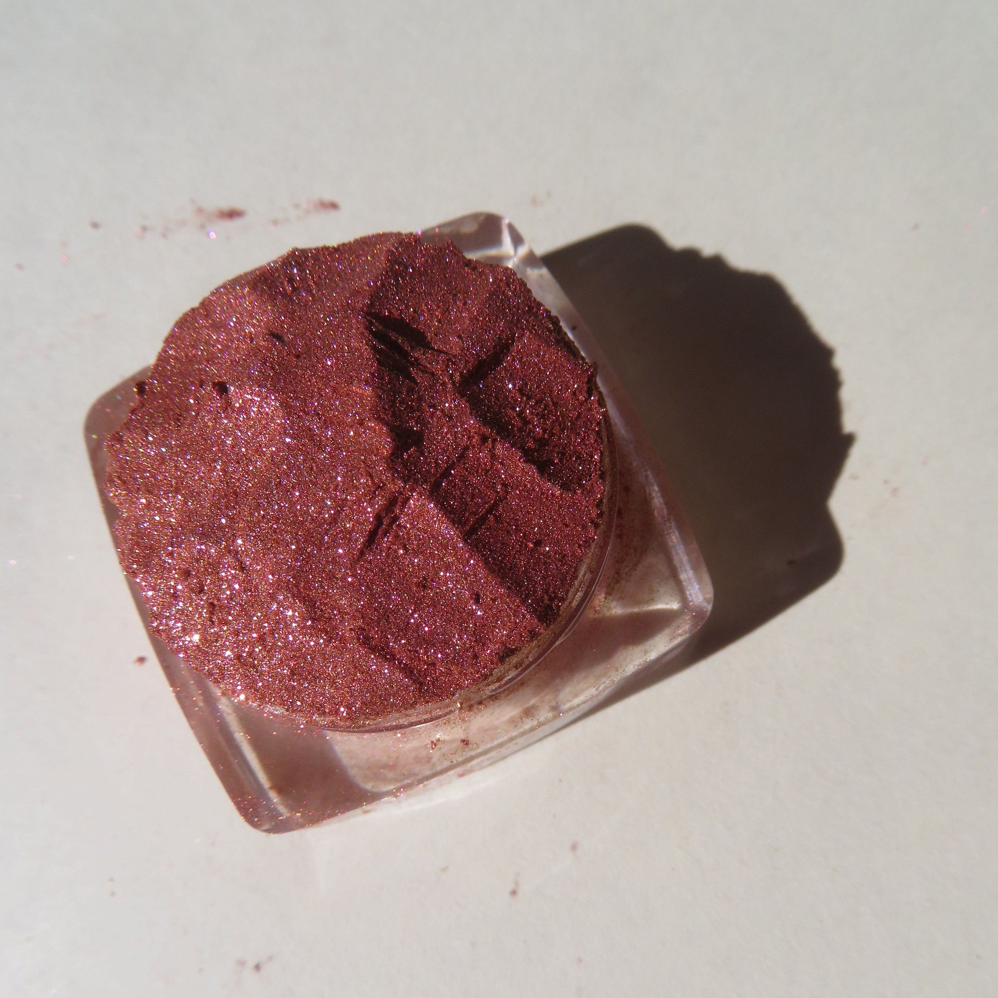 Alternative angle of Vegan Mineral Eye Shadow - Shimmering Orange Pink Gold Loose Pigment Carmine  Cr