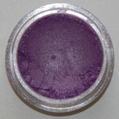 Lavender Mist mineral eyeshadow in round compact with soft matte finish and subtle purple hue