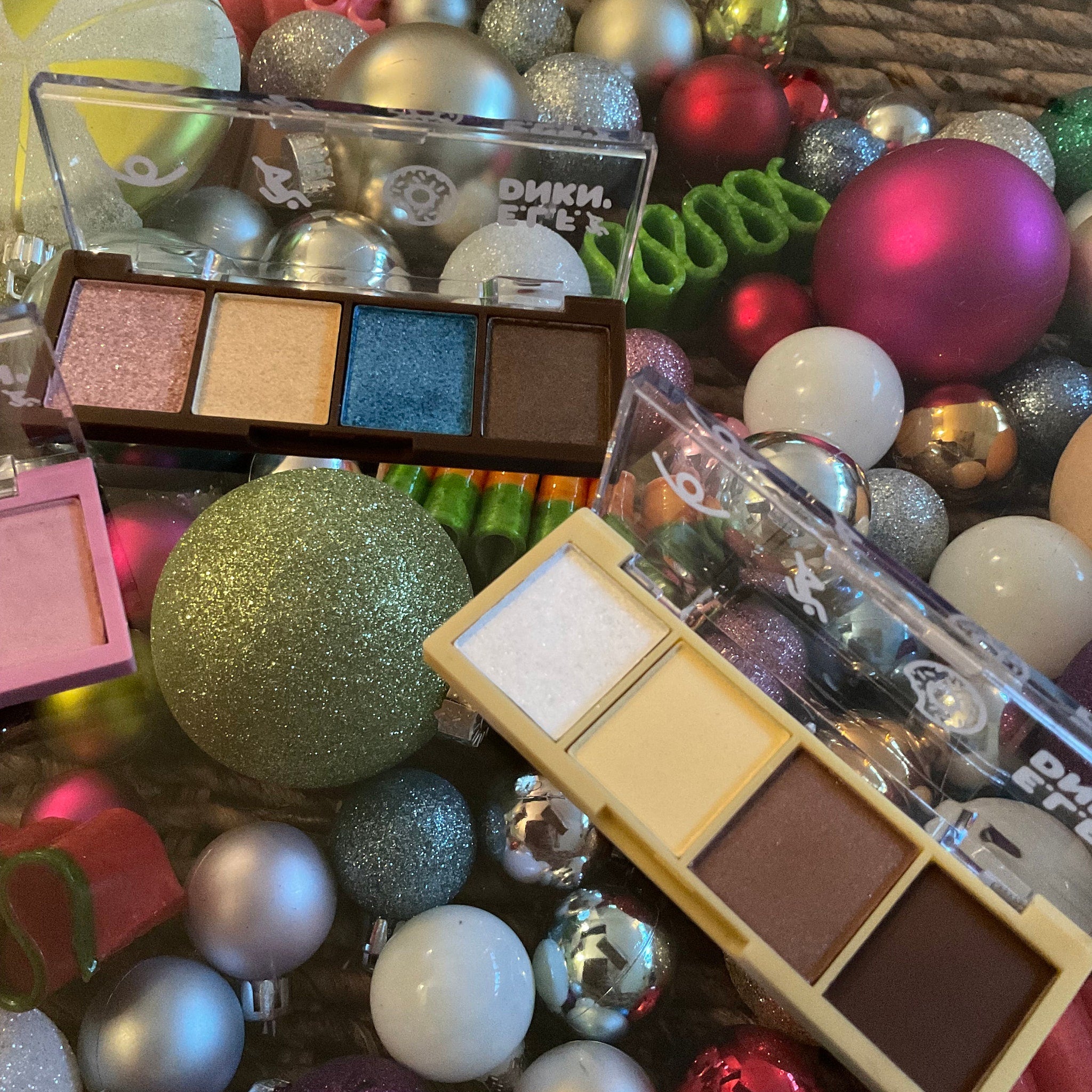 Additional view of ELF x Dunkin Donuts Eyeshadow Palette
