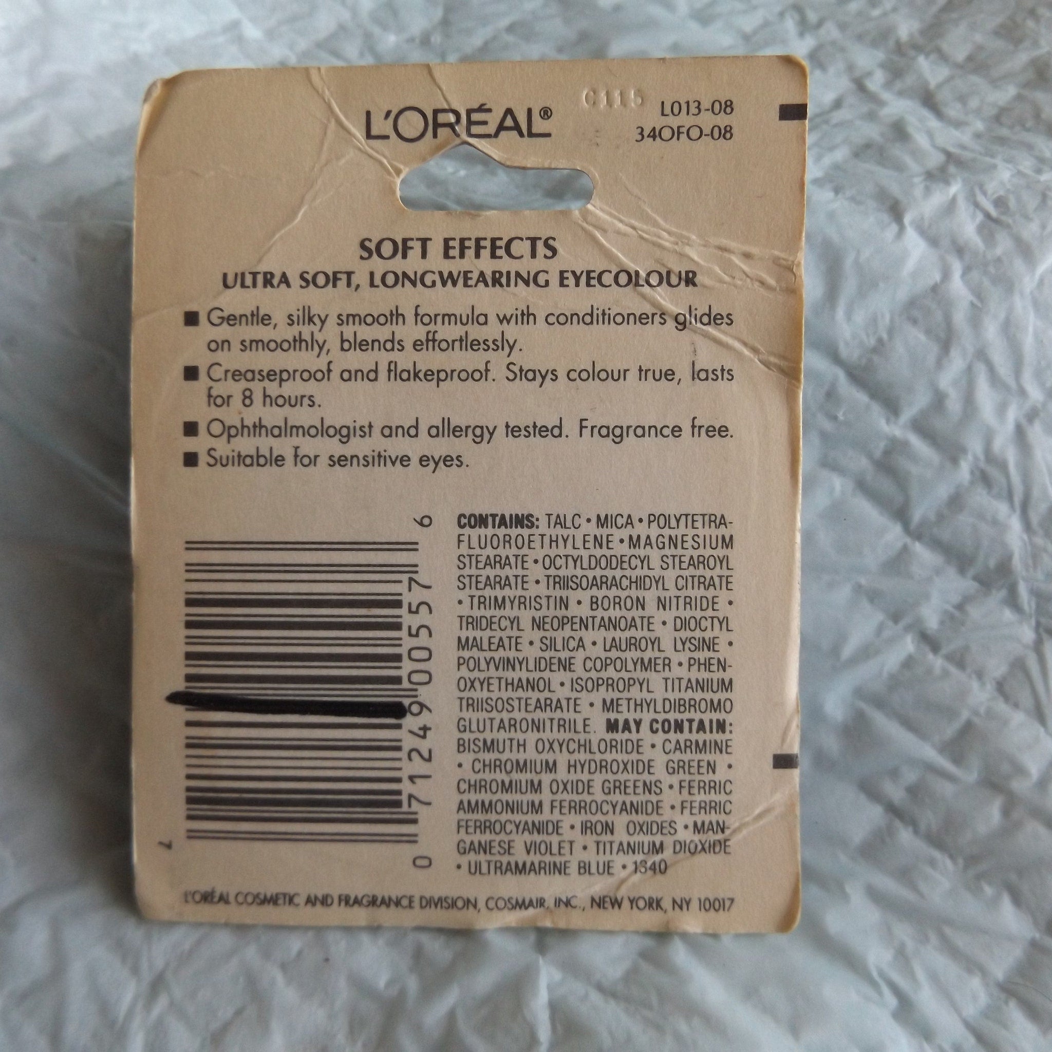 Detailed close-up of LOréal Soft Effects Eyeshadow in Lily Soft Perle