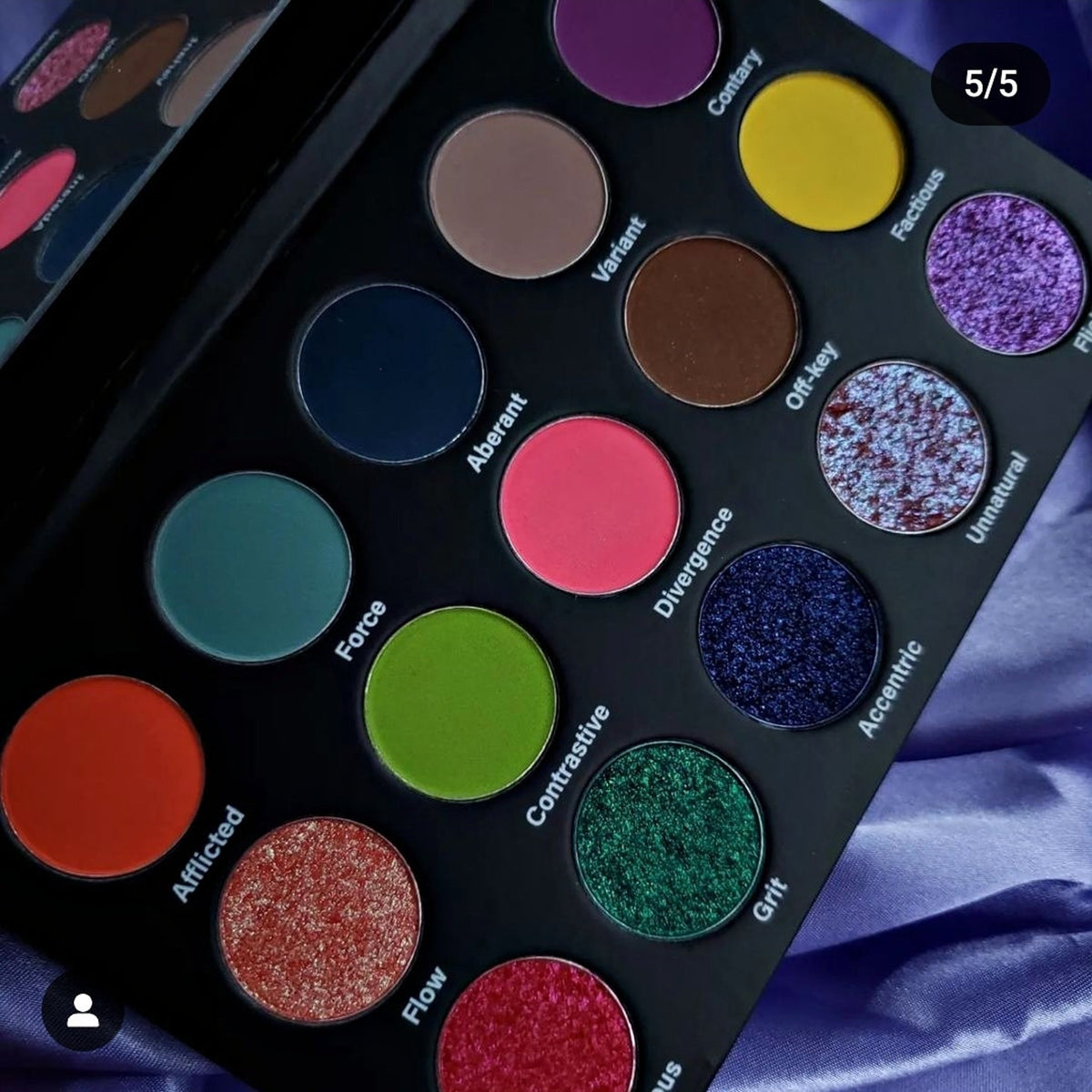 Main product view of Divergence Eyeshadow  Face Pigment Artistry Palette