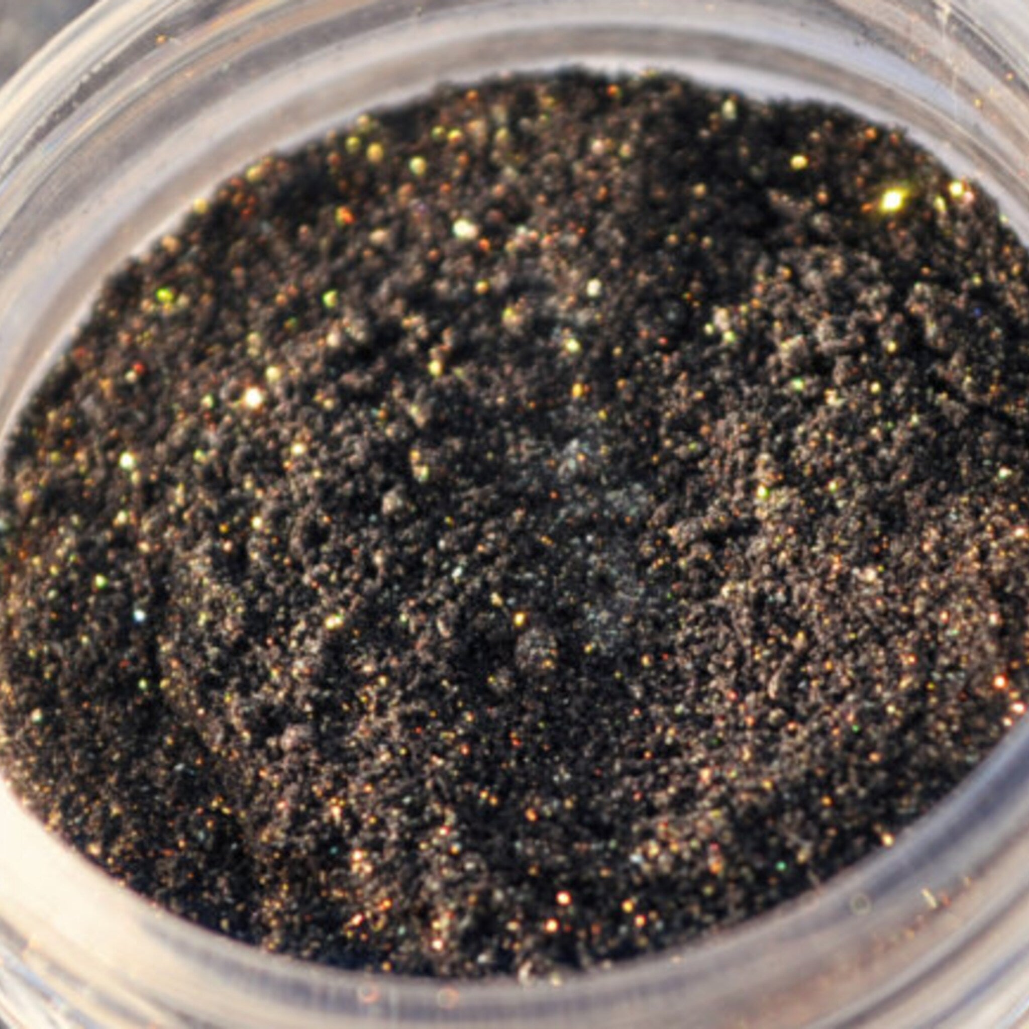 Main product view of Pigmented Mineral Eye Shadow Jar - Heartless 3g with Sifter
